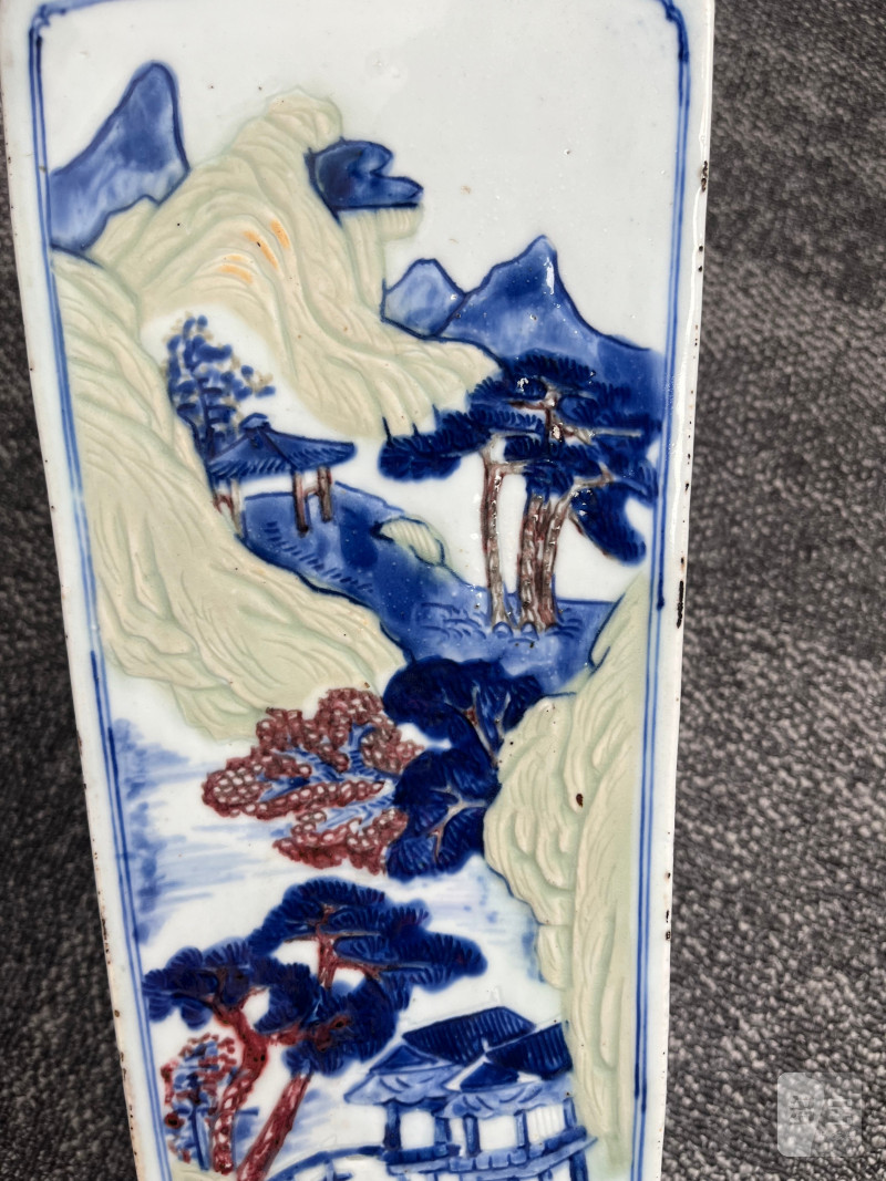 清康熙  釉下三彩山水人物亭台楼阁图四方瓶（税） - 图9